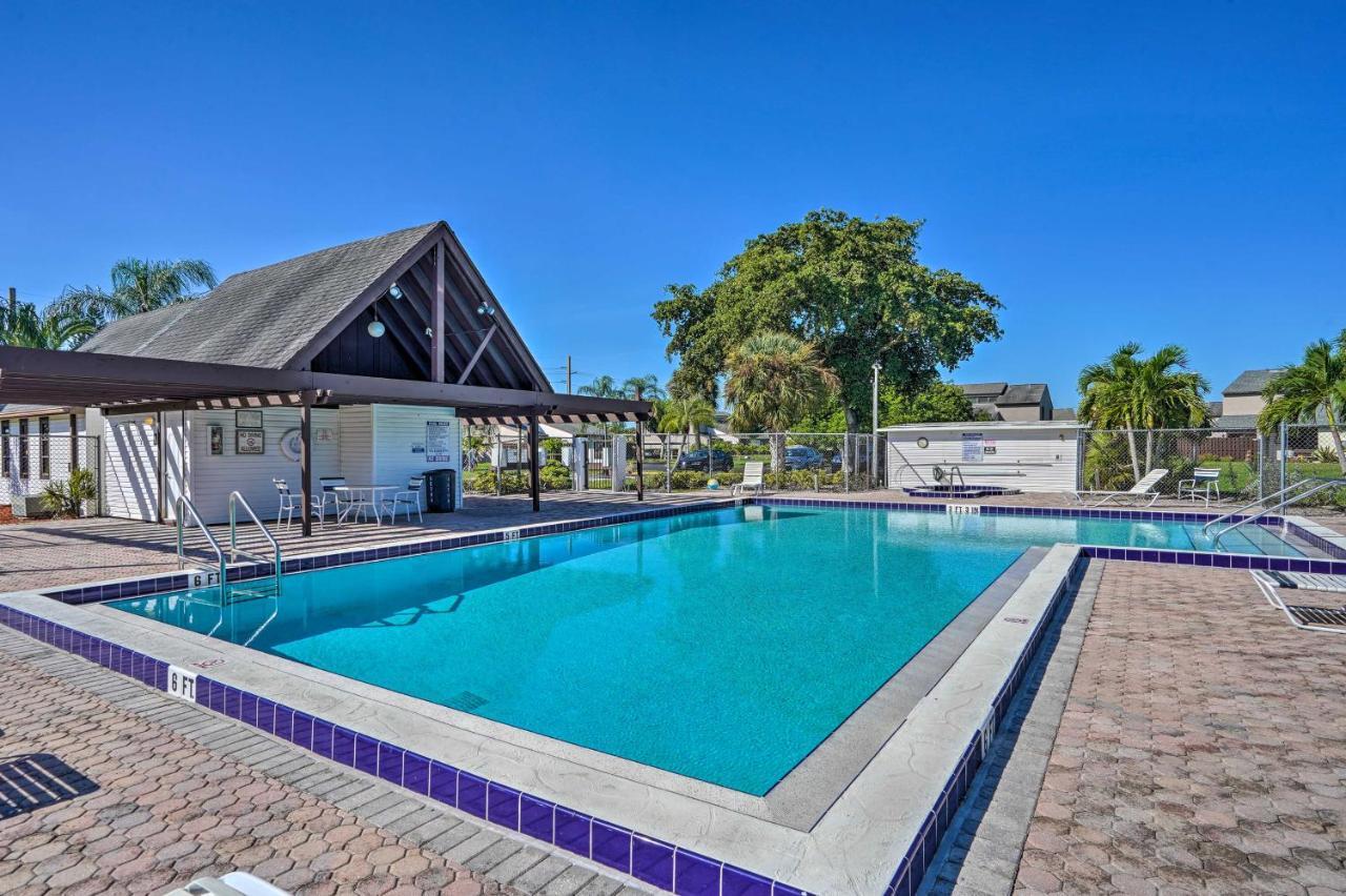 Chic Fort Myers Escape With Community Perks! Ngoại thất bức ảnh