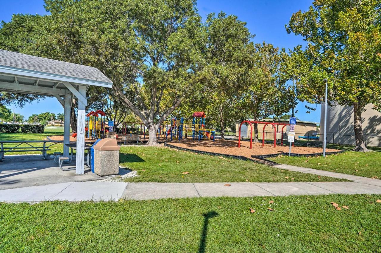 Chic Fort Myers Escape With Community Perks! Ngoại thất bức ảnh
